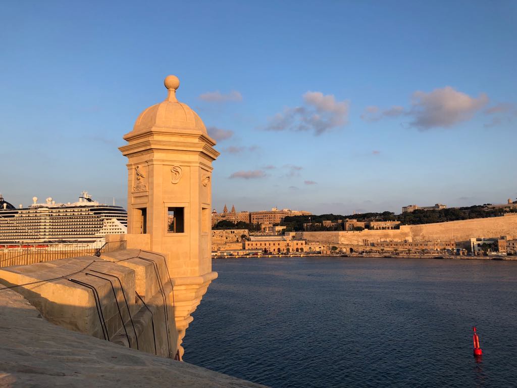 41550822_1848369028581477_440123183064940544_n